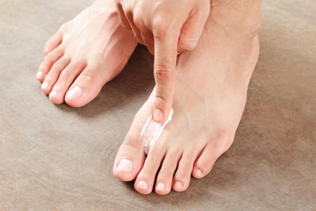 Hidratar la piel de los pies